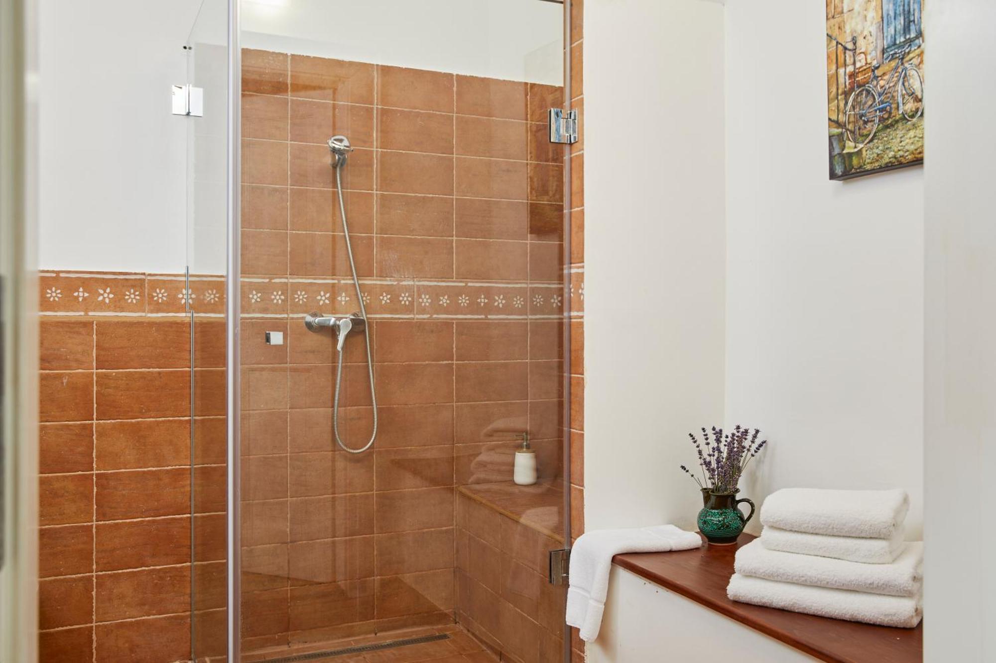 Barta Pince Vendeghaz Mad Hotel Buitenkant foto